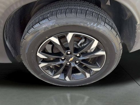 Used 2022 Chevrolet TrailBlazer LT w/ Convenience Package FWD image 22