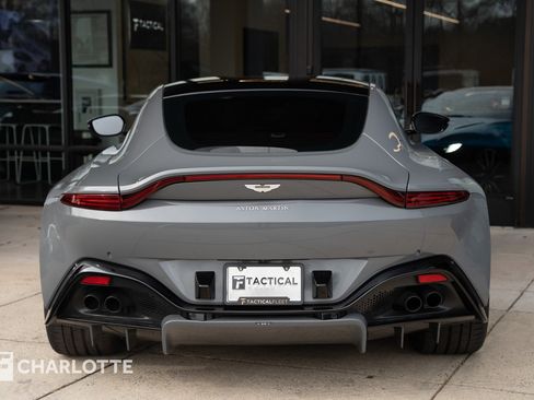 Used 2020 Aston Martin V8 Vantage Coupe image 15