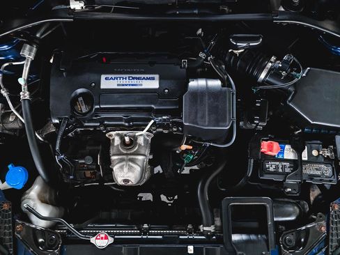 Used 2015 Honda Accord EX-L image 10