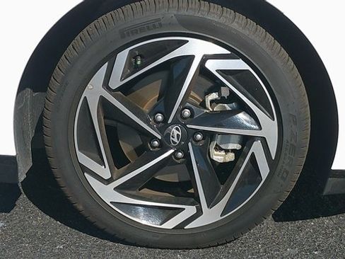 Certified 2025 Hyundai Sonata SEL image 25