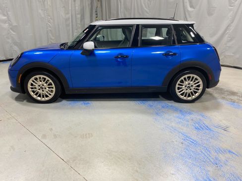 Certified 2025 MINI Cooper S image 5