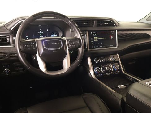 Used 2024 GMC Yukon Denali w/ Denali Reserve Package AWD/4WD image 2