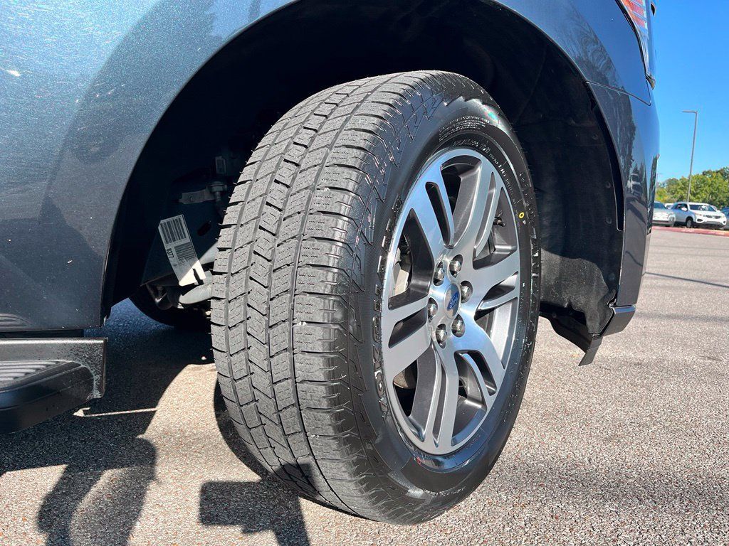 Used 2024 Ford Expedition Limited RWD image 6
