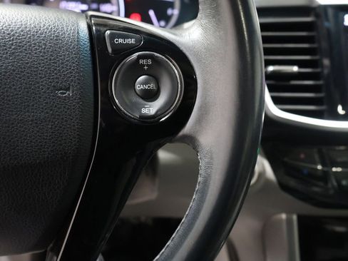 Used 2016 Honda Accord EX-L image 38