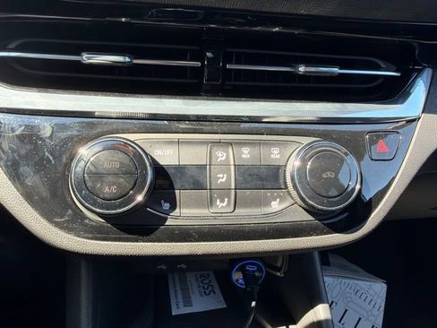 Used 2026 Buick Envista Sport Touring w/ Convenience I Package FWD image 16