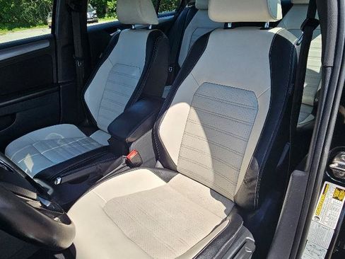 Used 2016 Volkswagen Jetta Sport FWD image 9