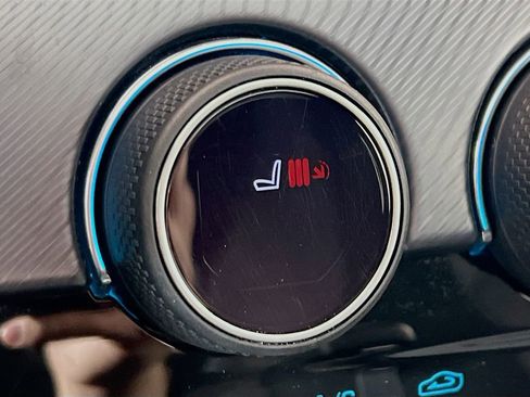 Used 2021 Jaguar F-TYPE R-Dynamic AWD/4WD image 21