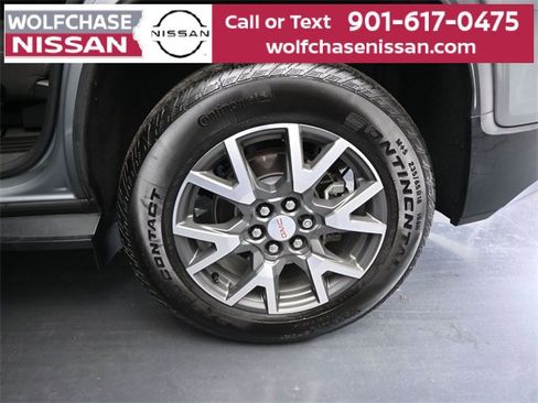 Used 2023 GMC Acadia SLE w/ Driver Convenience Package image 14