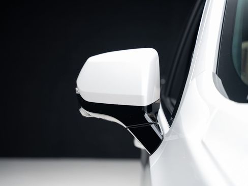 Used 2024 Cadillac Escalade Premium Luxury image 14