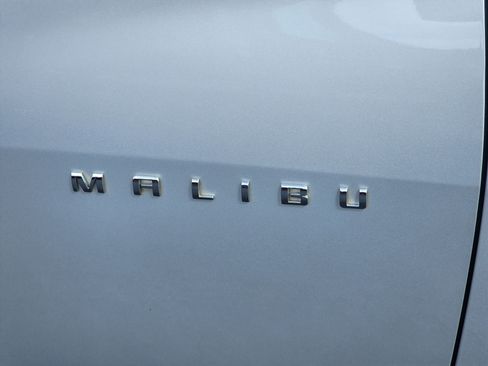 Used 2021 Chevrolet Malibu LS image 7