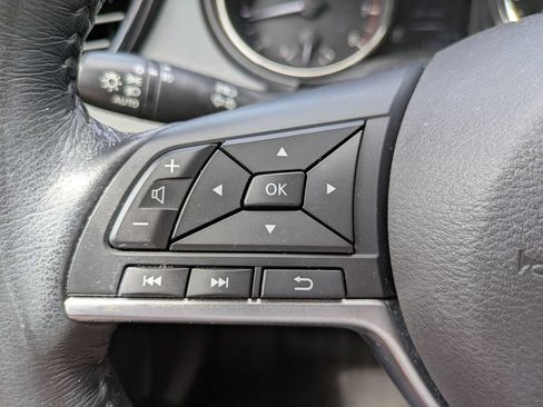 Used 2018 Nissan Rogue Sport SL w/ SL Premium Package FWD image 27