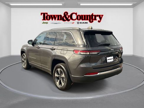 Used 2022 Jeep Grand Cherokee Limited 4xe AWD/4WD image 5