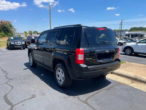 Used 2016 Jeep Patriot Sport AWD/4WD image 5