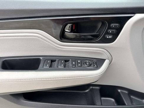 Certified 2022 Honda Odyssey Touring image 20