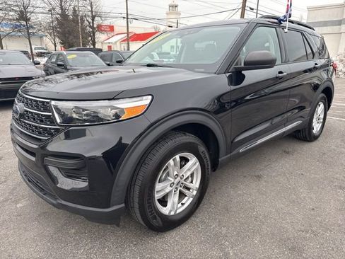 Used 2020 Ford Explorer XLT w/ Comfort Package image 29