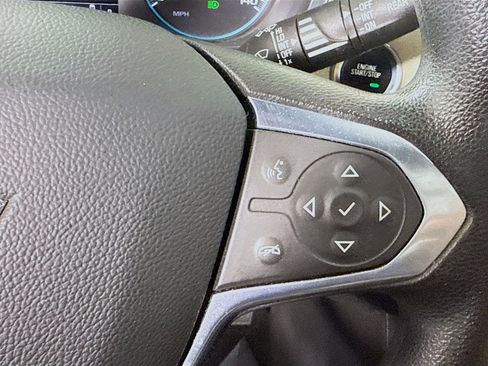 Used 2023 Chevrolet Traverse LS image 15