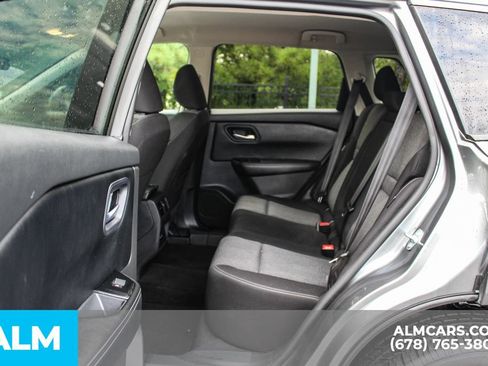 Used 2024 Nissan Rogue SV FWD image 17