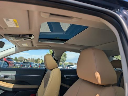 New 2025 Hyundai Sonata Limited image 6