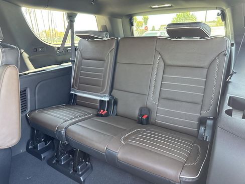 New 2026 GMC Yukon XL Denali Ultimate AWD/4WD image 25