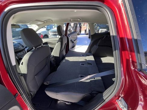 Used 2018 Ford Escape SE image 14