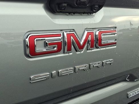 New 2026 GMC Sierra 1500 Elevation image 18
