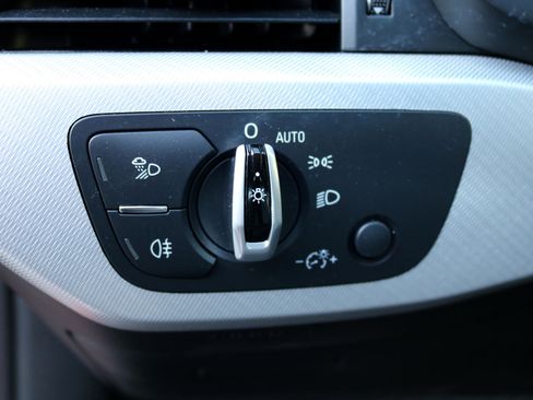 Used 2017 Audi A4 2.0T Premium Plus w/ Premium Plus Package image 30