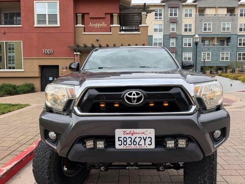 Used 2013 Toyota Tacoma PreRunner w/ TRD Off-Road Pkg RWD image 18