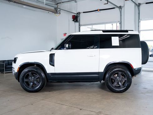 Used 2022 Land Rover Defender 90 S image 8