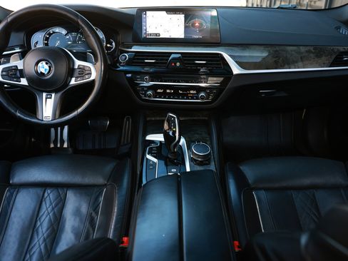 Used 2017 BMW 540i xDrive image 26
