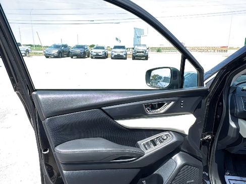 Used 2021 Subaru Ascent Limited AWD/4WD image 10