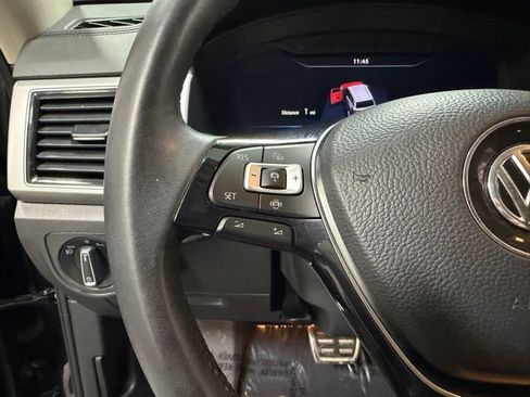 Used 2019 Volkswagen Atlas SEL R-Line image 20