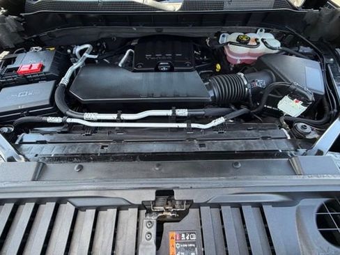 Certified 2023 Chevrolet Silverado 1500 LT AWD/4WD image 18