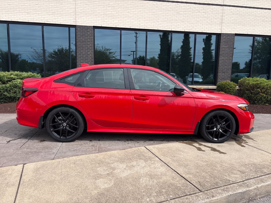 Used 2025 Honda Civic Sport image 3