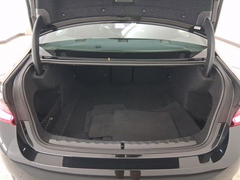 Certified 2025 BMW 330i Sedan image 28