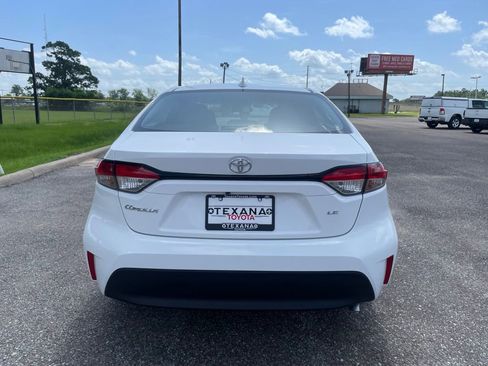 New 2026 Toyota Corolla LE FWD image 6