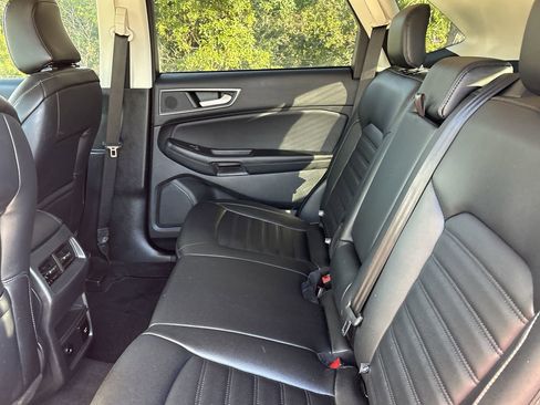 Used 2022 Ford Edge SEL w/ Convenience Package image 18