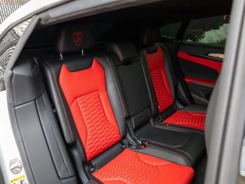 Used 2022 Lamborghini Urus image 59