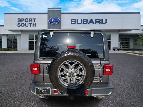 Used 2024 Jeep Wrangler Sport S image 4