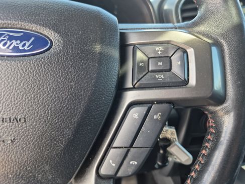 Used 2019 Ford F150 XLT w/ Equipment Group 302A Luxury AWD/4WD image 28