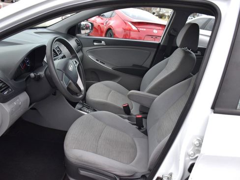 Used 2017 Hyundai Accent SE image 12