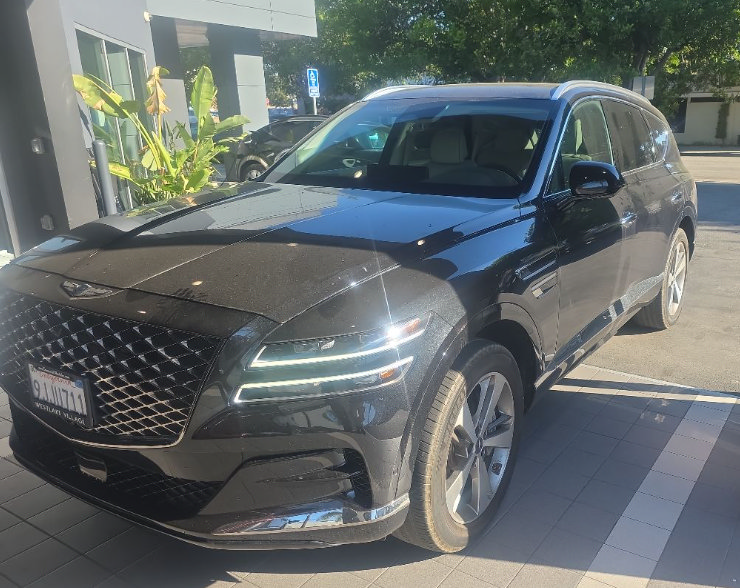 Used 2024 Genesis GV80 2.5T w/ Advanced Package AWD/4WD image 1