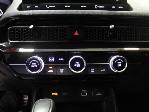 Used 2023 Honda Civic Sport image 14