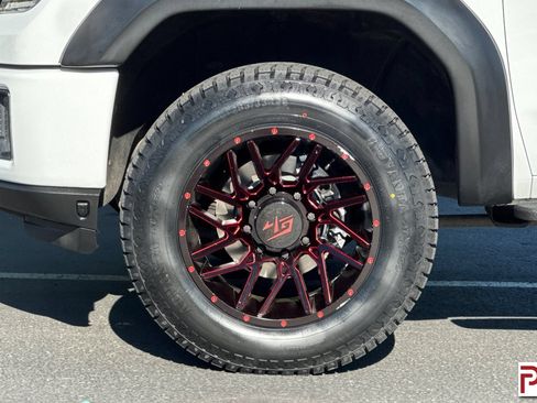 Used 2022 GMC Sierra 3500 AT4 w/ AT4 Premium Plus Package AWD/4WD image 33
