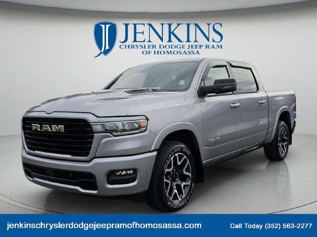 Used 2025 RAM 1500 Laramie AWD/4WD image 11