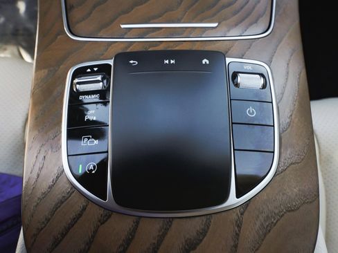 Used 2022 Mercedes-Benz E 350 4MATIC Sedan image 33