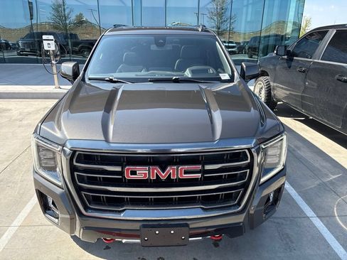 Used 2021 GMC Yukon XL AT4 w/ AT4 Premium Plus Package AWD/4WD image 6