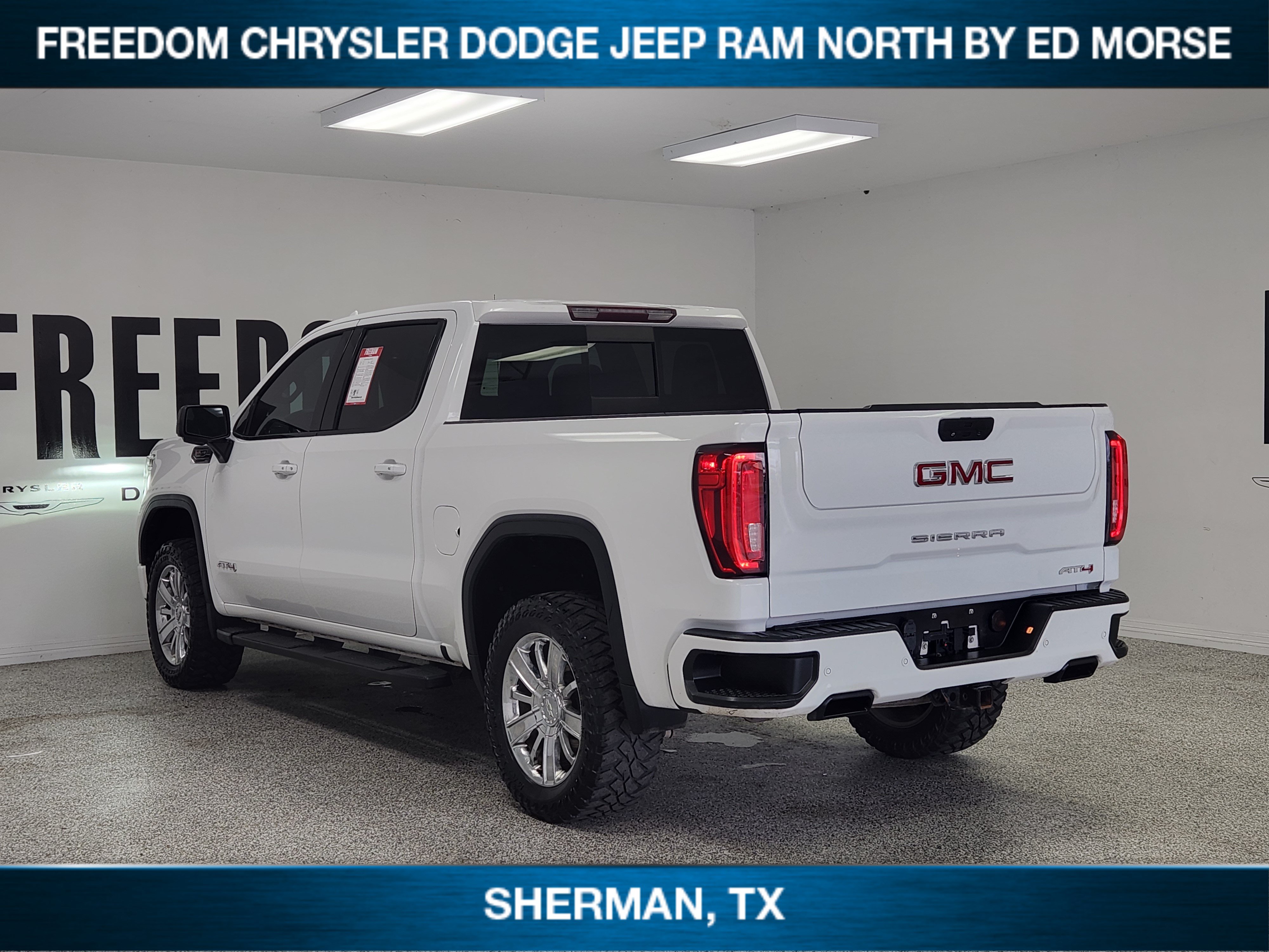 Used 2019 GMC Sierra 1500 AT4 w/ AT4 Premium Package AWD/4WD image 3