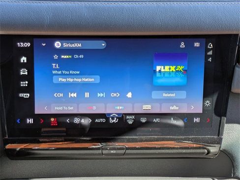 New 2025 Lincoln Navigator Black Label image 18