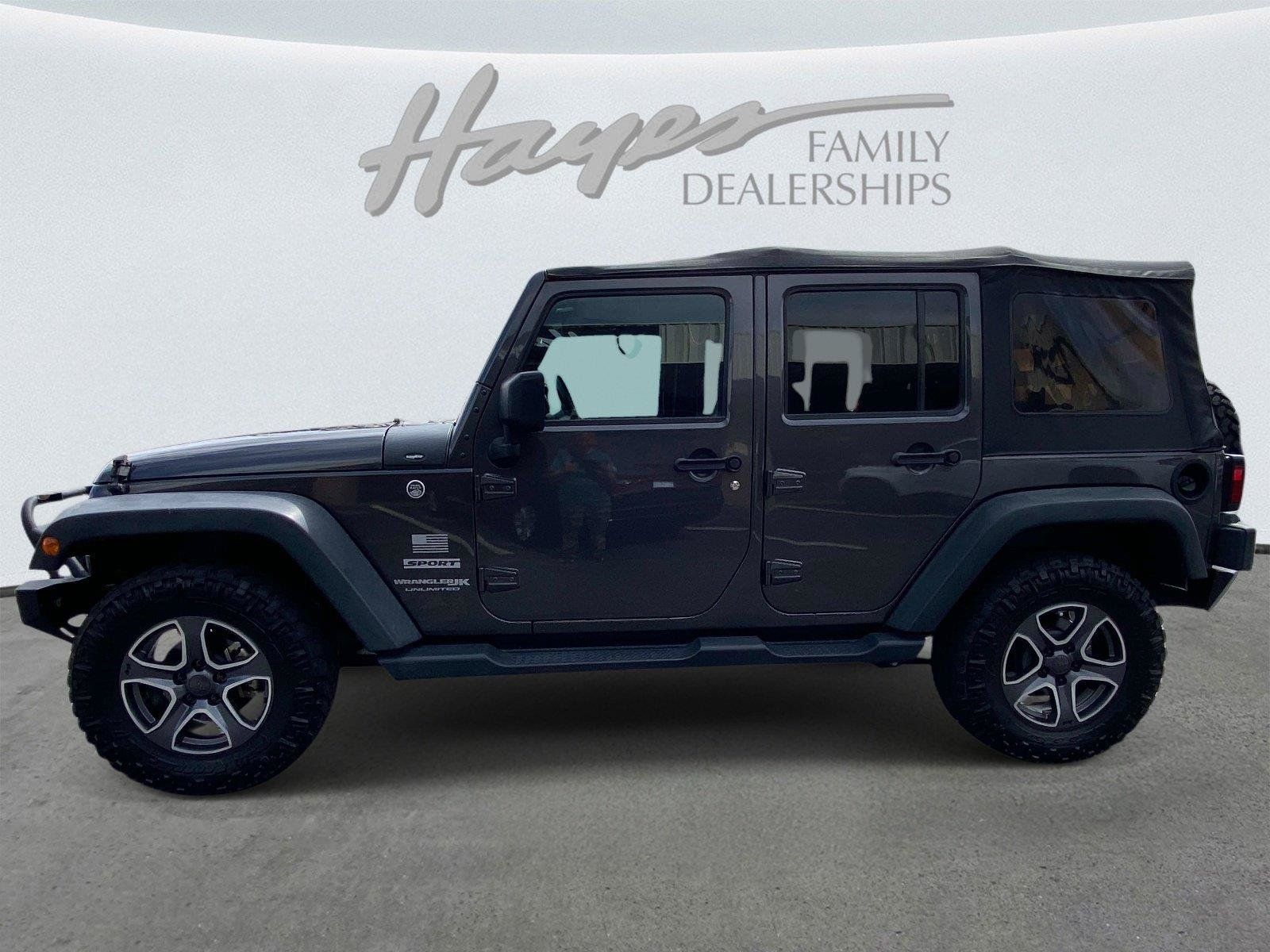 Used 2018 Jeep Wrangler Unlimited Sport S AWD/4WD image 7