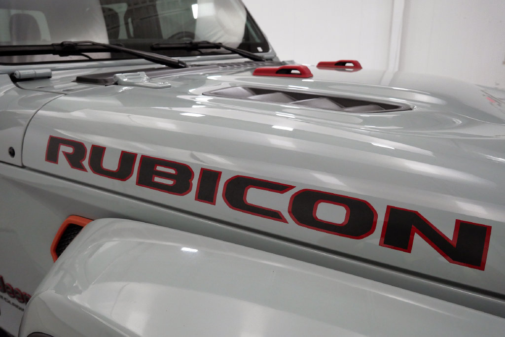 Used 2023 Jeep Gladiator Rubicon w/ LED Lighting Group AWD/4WD image 11